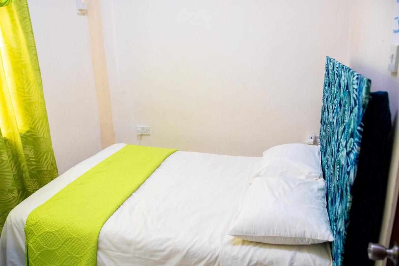 Tropical Breeze Vacation Home And Apartments Гроз-Иле Экстерьер фото