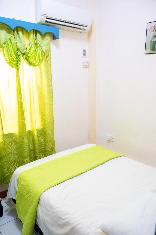 Tropical Breeze Vacation Home And Apartments Гроз-Иле Экстерьер фото
