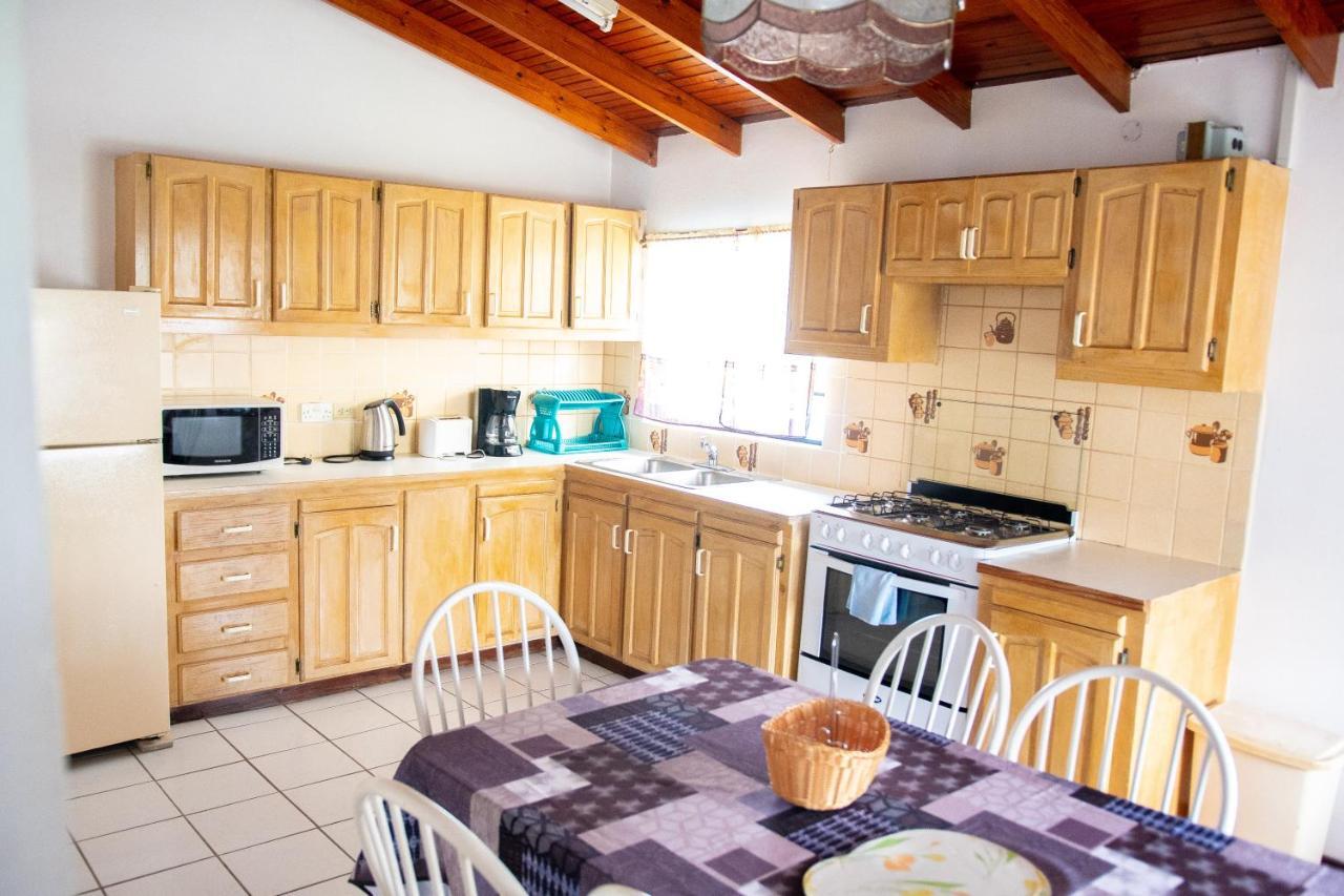 Tropical Breeze Vacation Home And Apartments Гроз-Иле Экстерьер фото