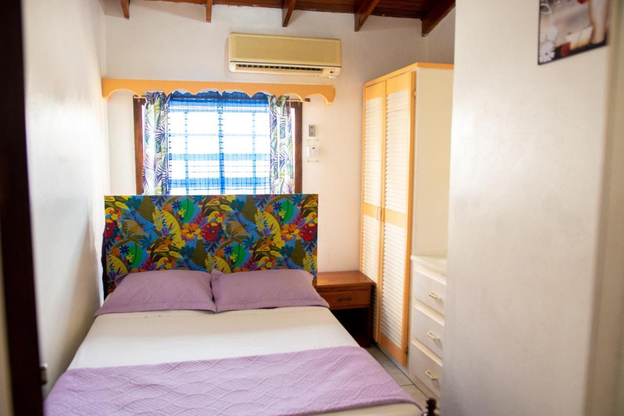 Tropical Breeze Vacation Home And Apartments Гроз-Иле Экстерьер фото