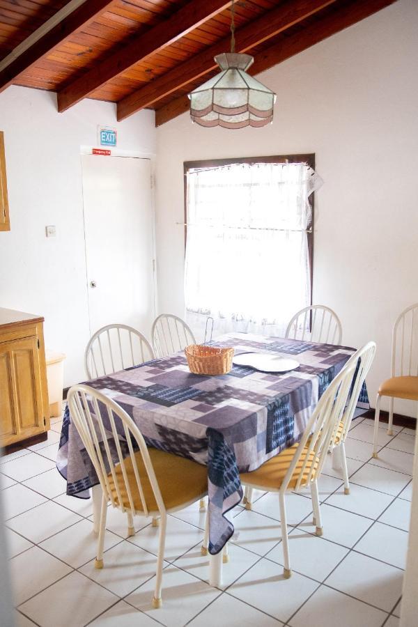 Tropical Breeze Vacation Home And Apartments Гроз-Иле Экстерьер фото